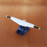 Gullwing 9" Charger Trucks - White/Navy